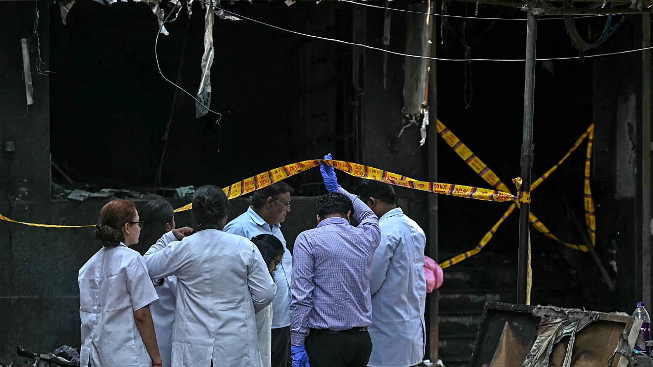 21 Killed in New Delhi Hotel Fire, Including 17 Foreign Nationals