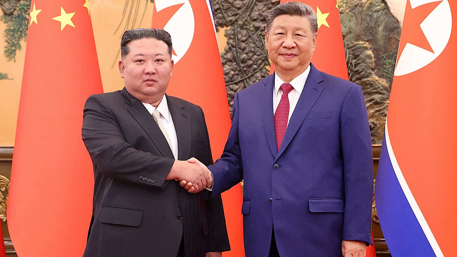 Xi Visits North Korea for First Time in 7 Years