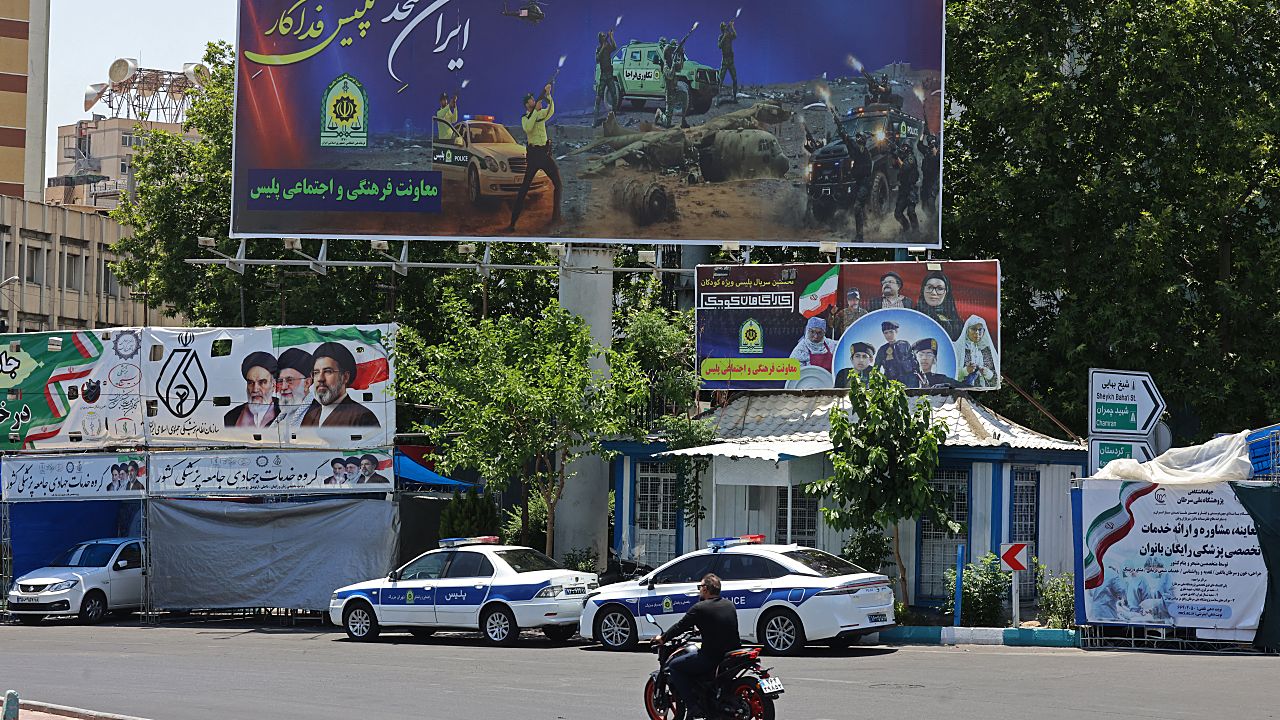 Iranian Officials Warn of Wider Escalation as Trump Describes Covert Oil Operation