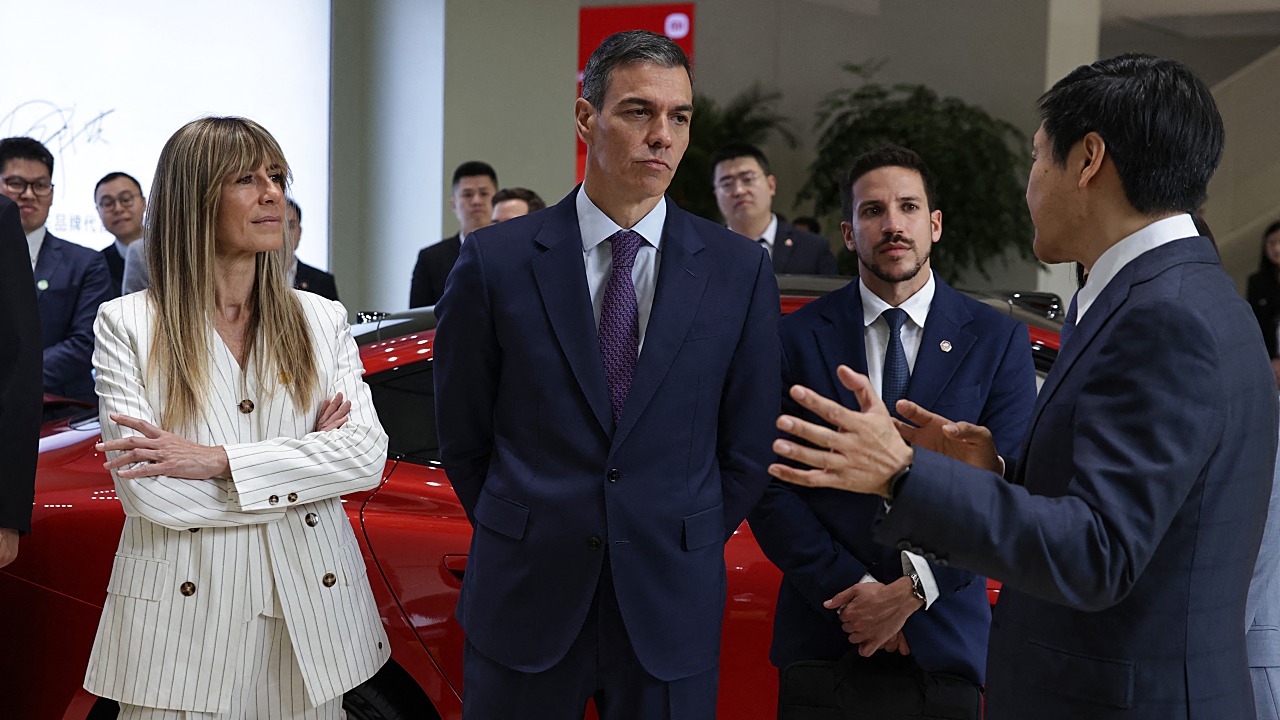 Spain PM's Wife Ordered to Trial on Corruption Charges
