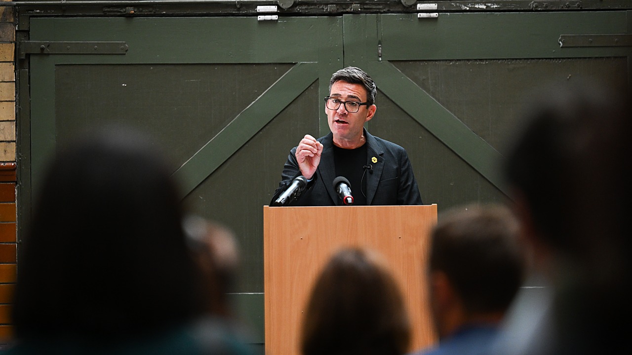 UK: Leadership Contender Burnham Announces Devolution Plans