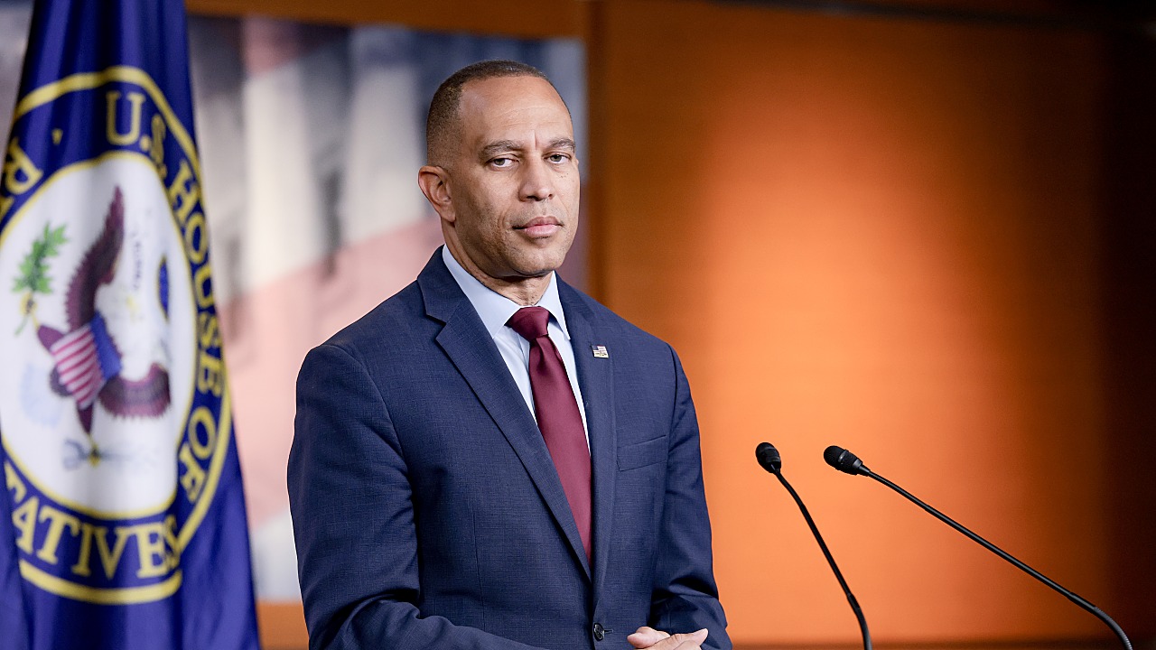 US Midterms: Jeffries Unveils Affordability Agenda