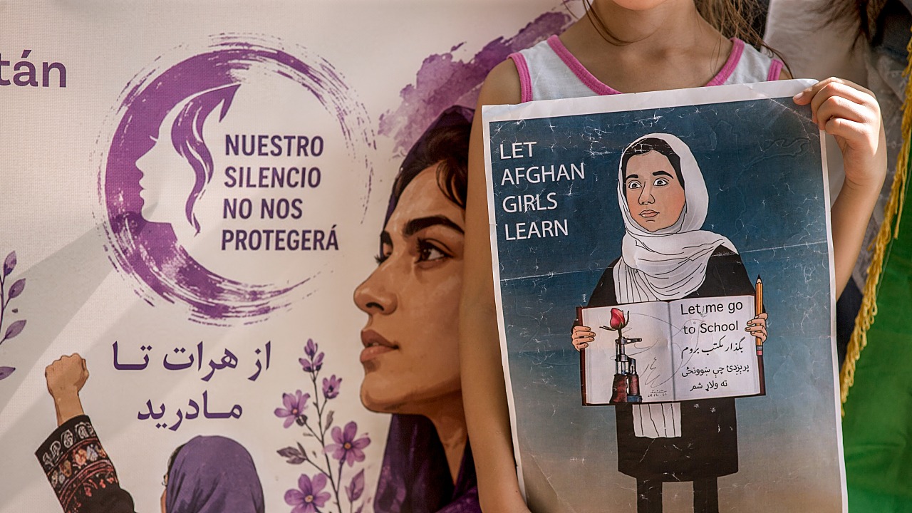 Report: Half of Afghan Women Rarely Leave Home
