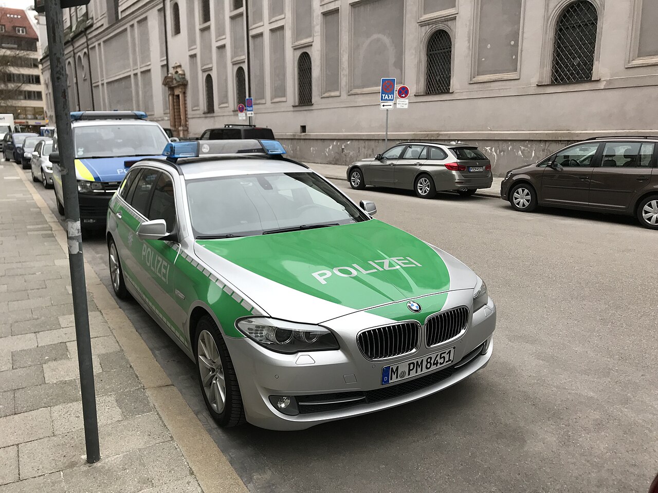 German Police Kill Armed Man Near Israeli Consulate
