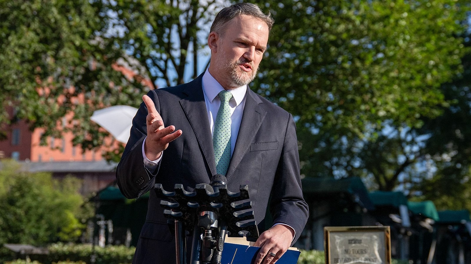Canada auto tariffs, UK missile blueprints and NZ social media ban