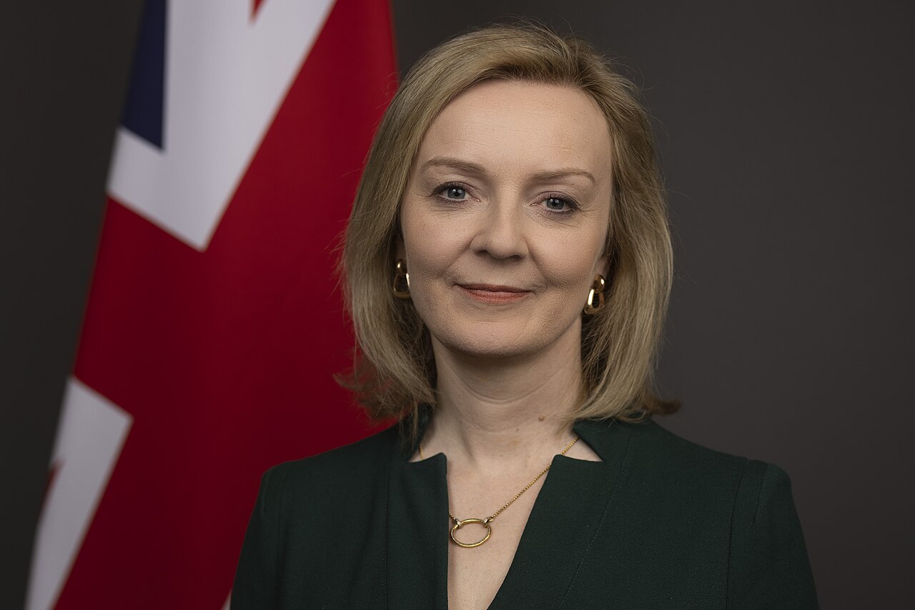 UK: Truss Leads Campaign to End NHS Puberty Blocker Loophole
