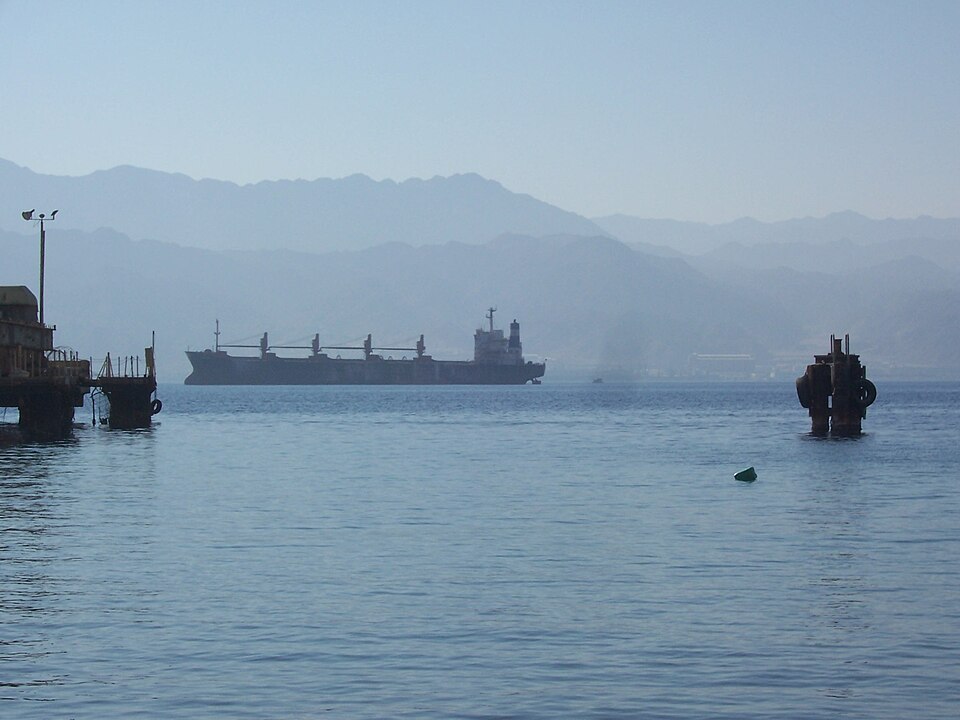 Red Sea: Oil Prices Drop as Shipping Disruptions Ease