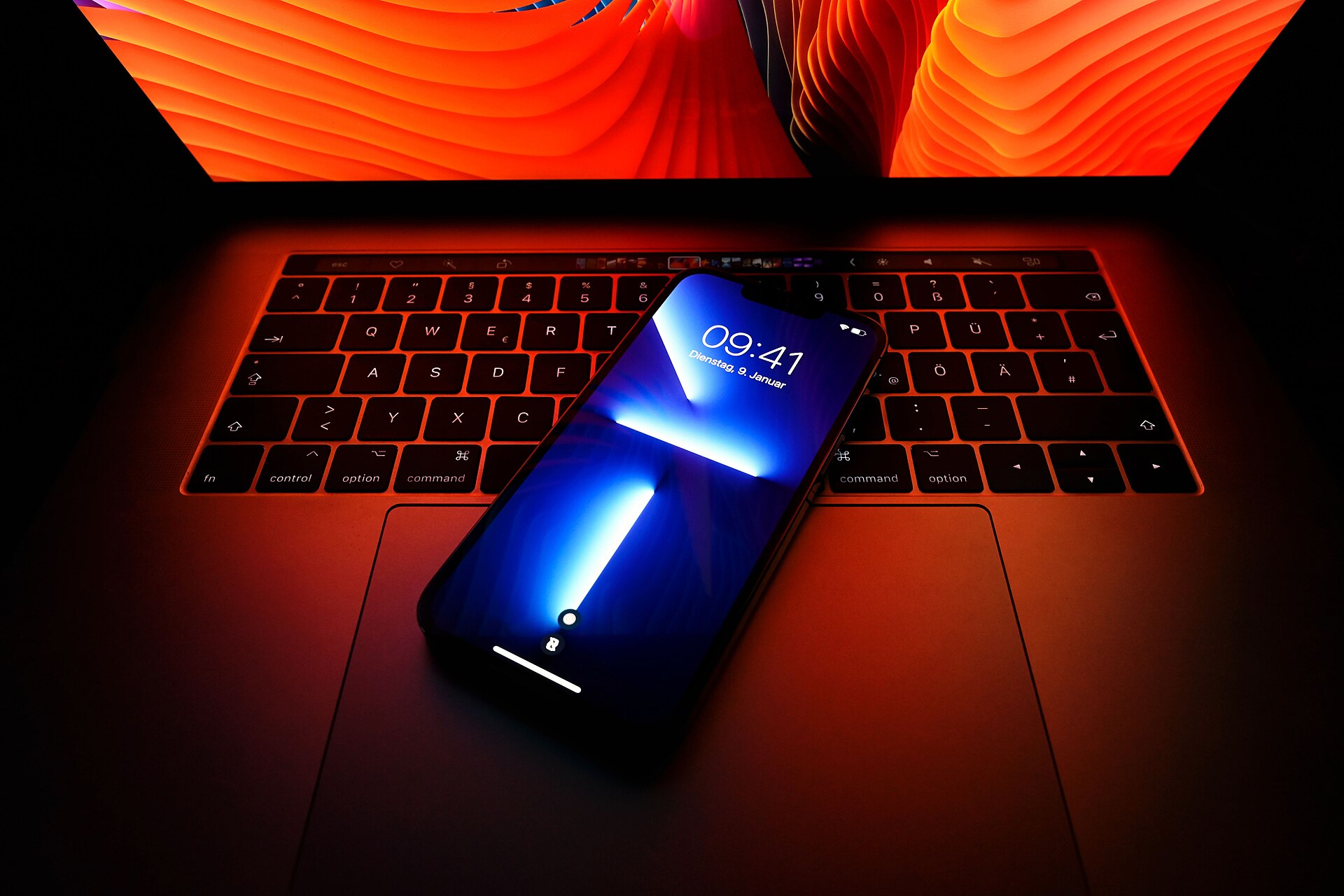 Russia Claims US Spied on Thousands of iPhones