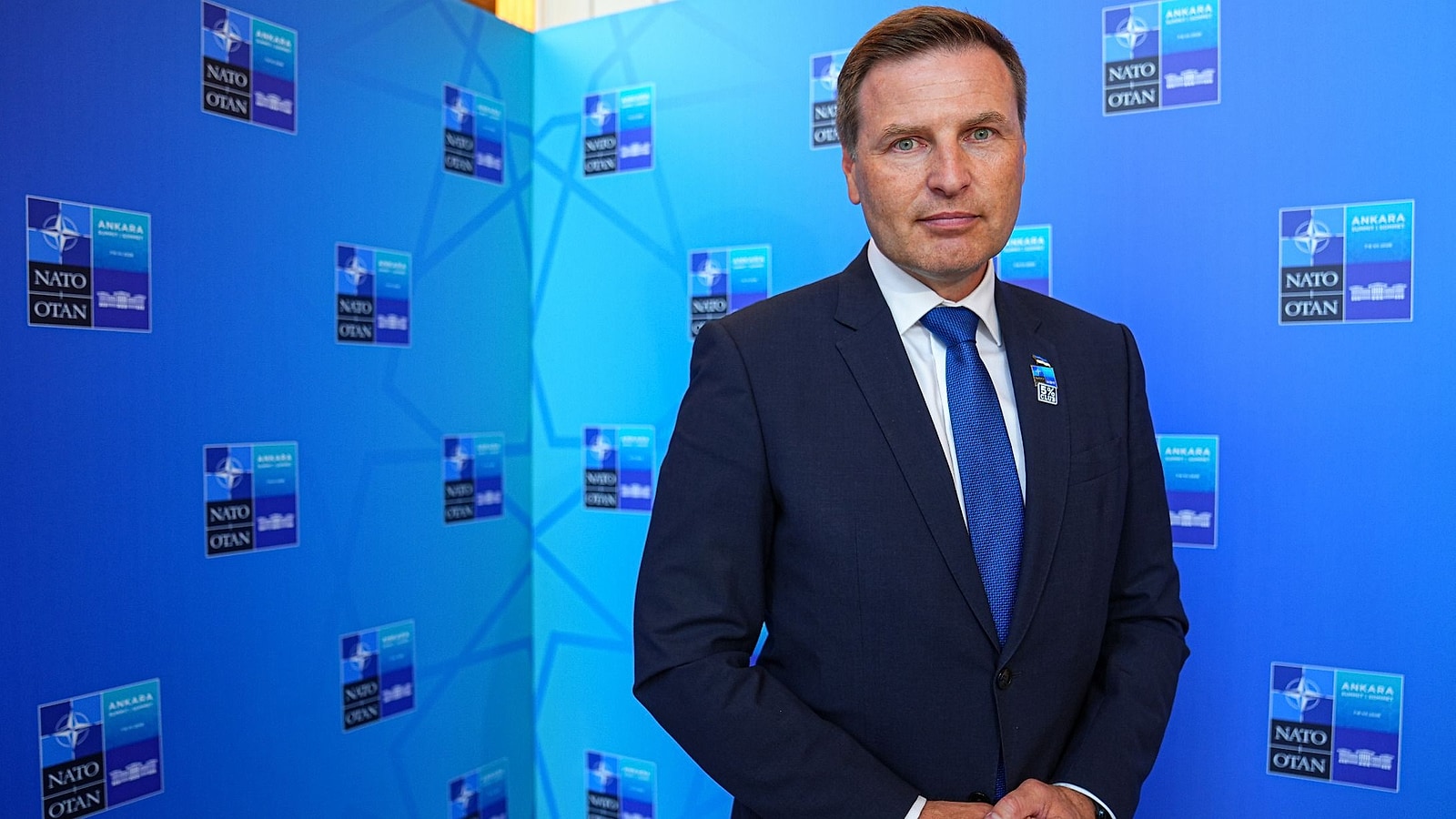 Estonia Defense Minister Quits Over €70M Ukraine Shell Deal