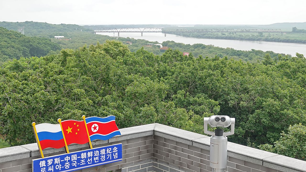 Russia, North Korea Open First Road Bridge