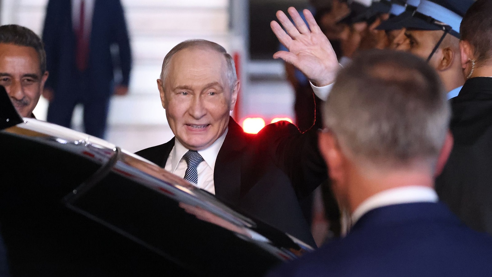 Putin Lands in New Delhi for BRICS Summit