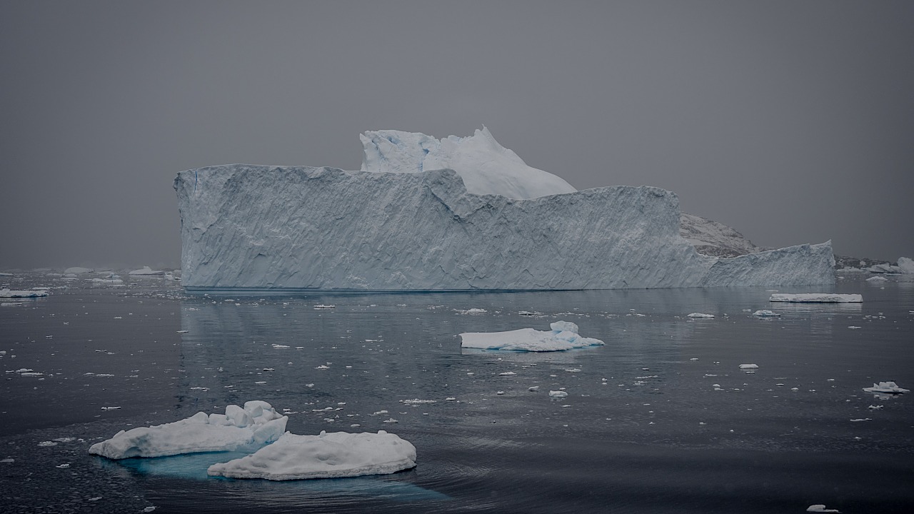 Study: Ice Sheets Lost 11.3 Trillion Tons Since 1979