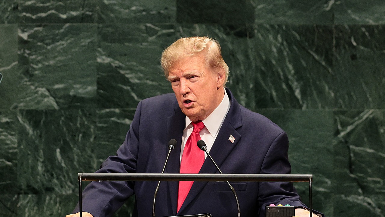 Trump Iran ultimatum, record El Niño and 'Trump TV' livestream
