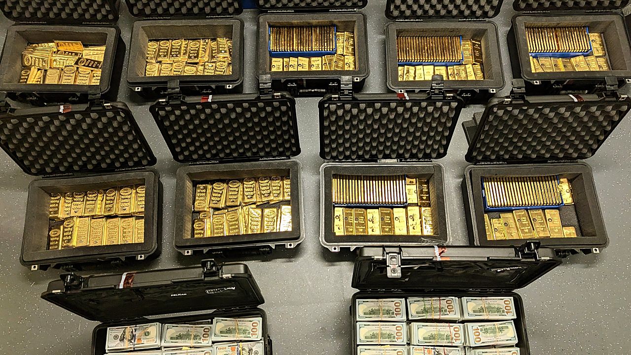 Ex-CIA Official Admits $194M Fraud in Fake Spy Schemes