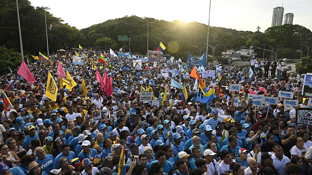 Venezuela's Opposition March for Elections as Third Round of Talks Concludes